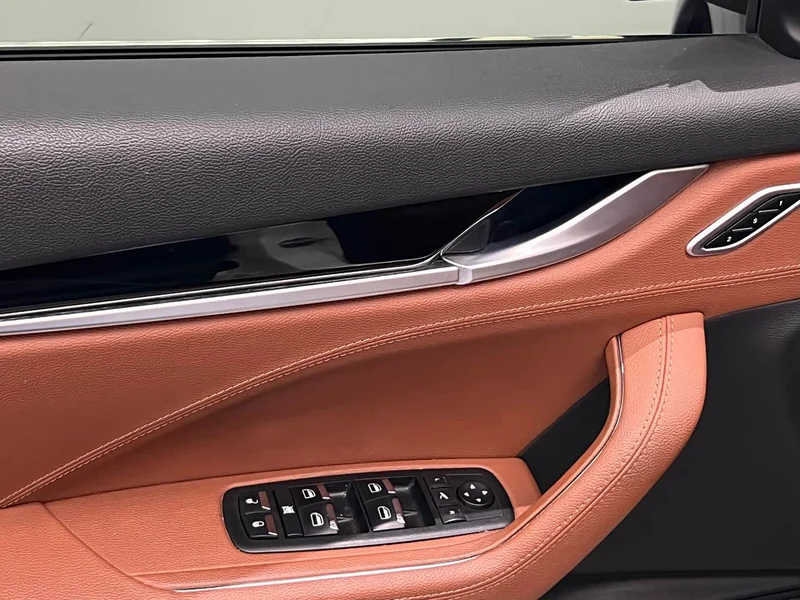 Maserati Levante — фото 11