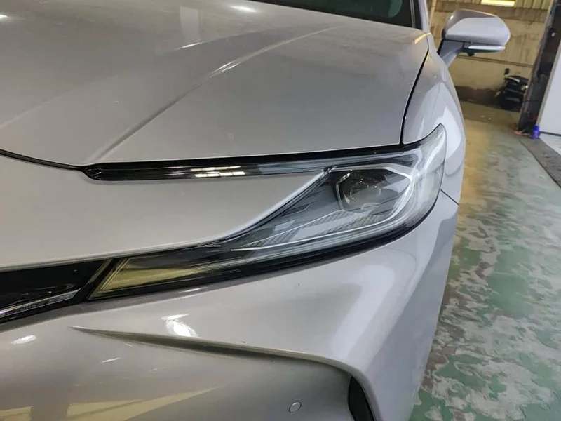 Toyota Camry — фото 5