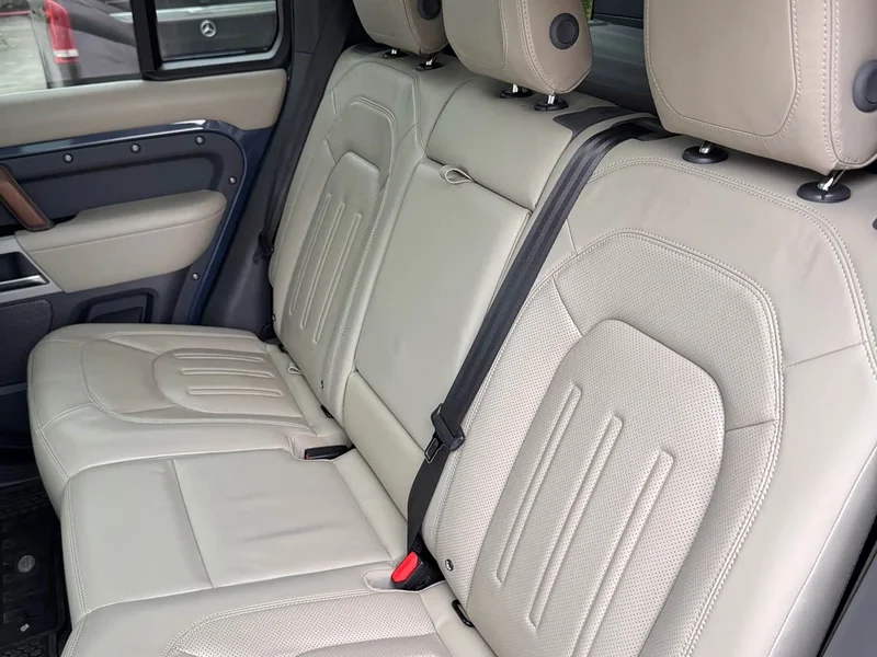 Land Rover Defender — фото 13