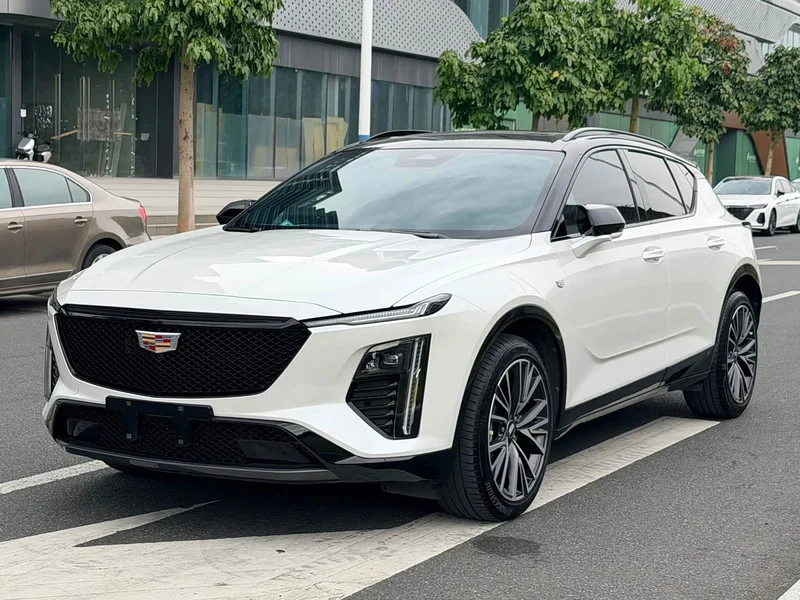 Cadillac GT4 — фото 1
