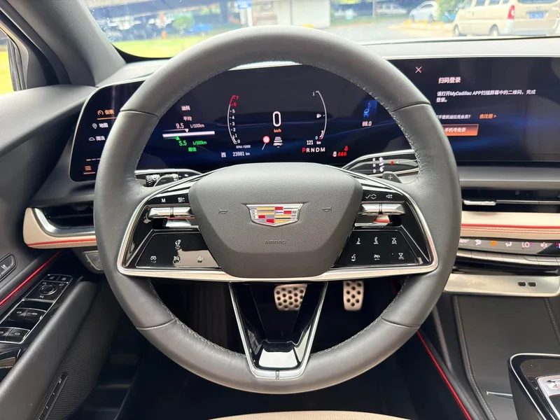 Cadillac GT4 — фото 15
