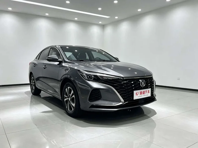 Changan Eado — фото 3