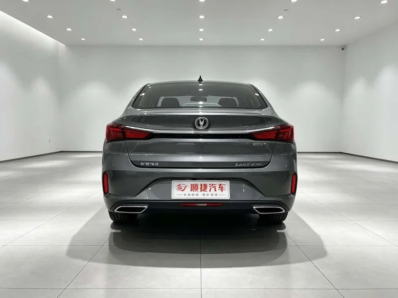 Changan Eado — фото 10