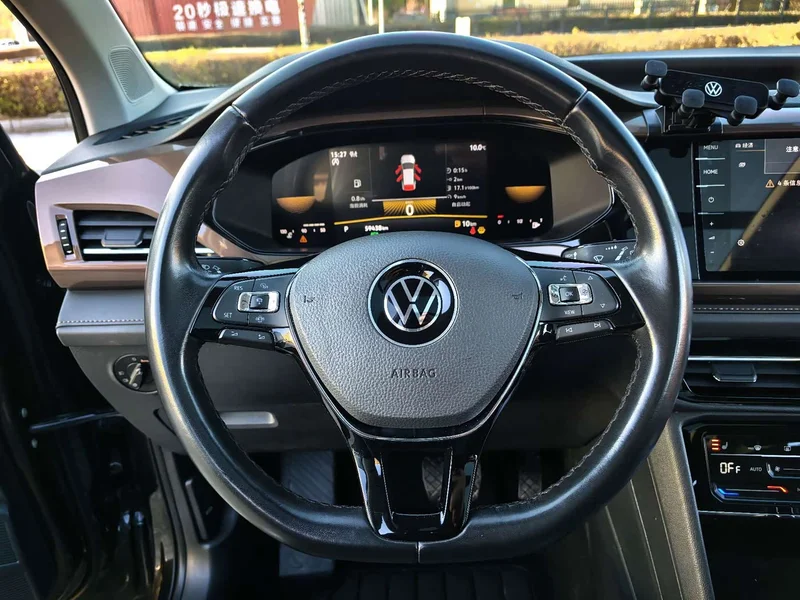 Volkswagen Tharu — фото 22