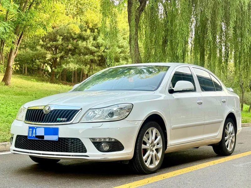 Volkswagen Octavia — фото 1