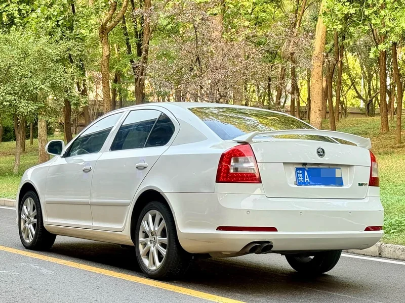 Volkswagen Octavia — фото 4