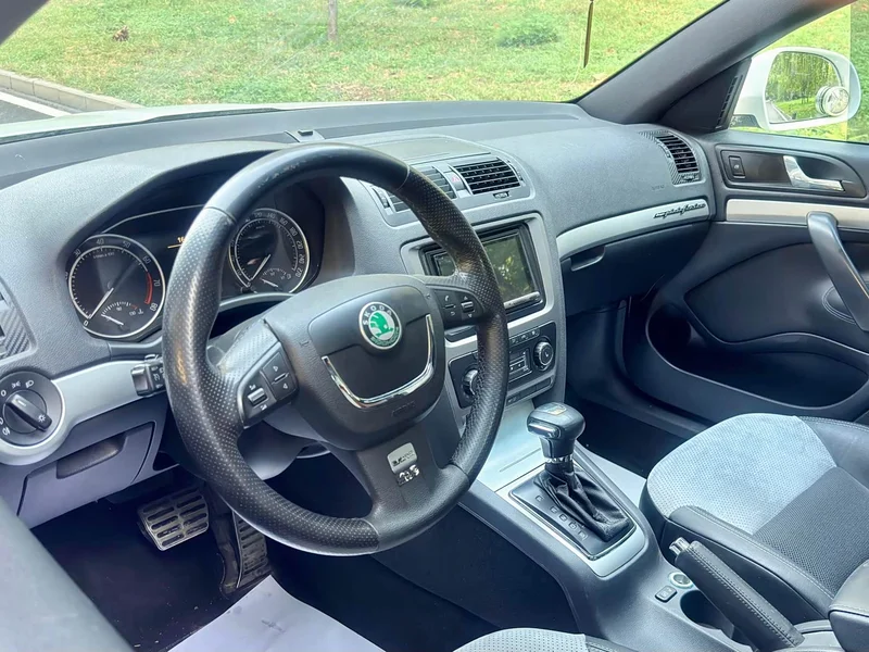 Volkswagen Octavia — фото 7