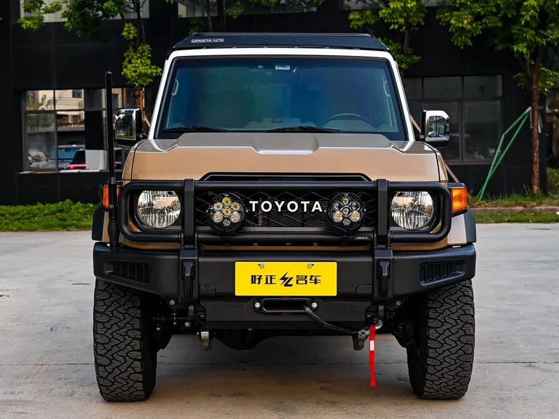 Toyota Land Cruiser (Imported) — фото 2