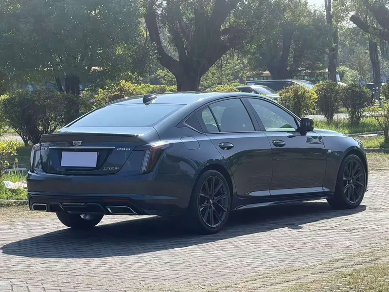 Cadillac CT5 — фото 16