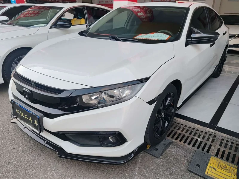 Honda Civic — фото 1