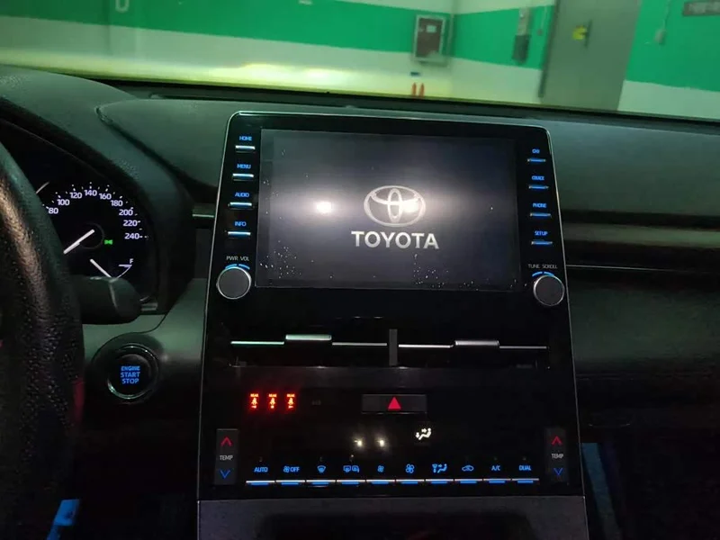 Toyota Avalon — фото 13