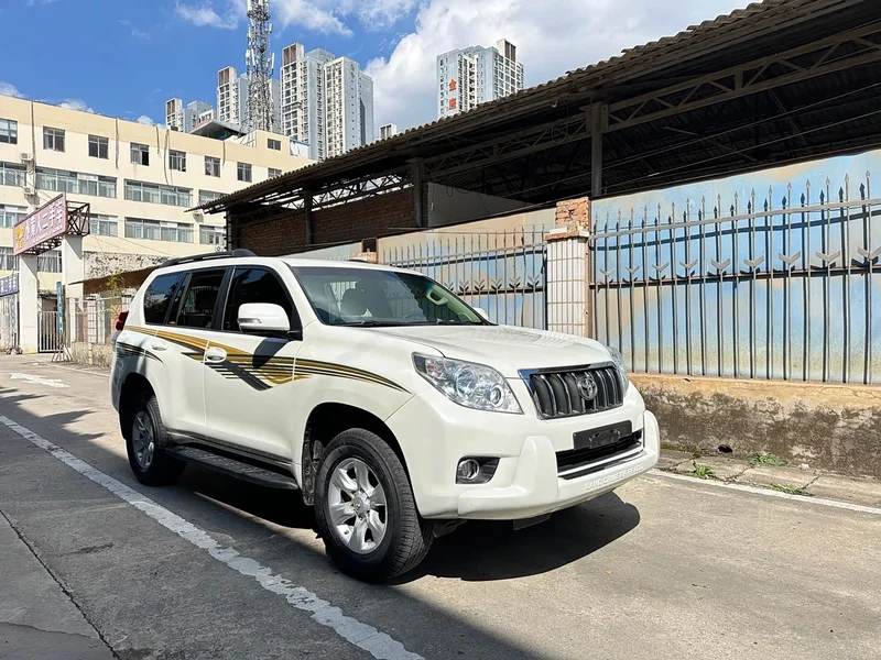 Toyota Prado — фото 3