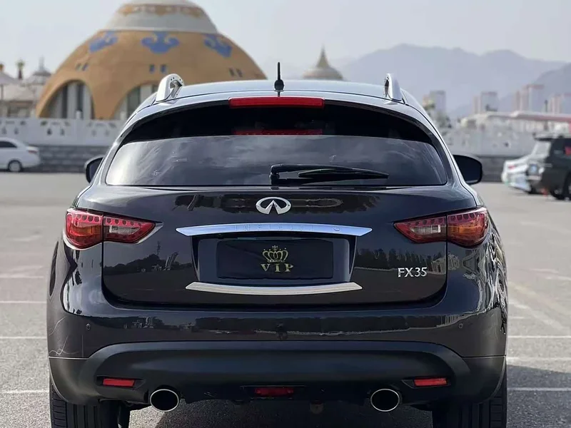 Infiniti FX — фото 4