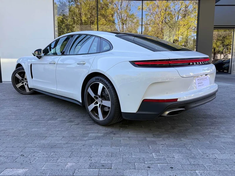 Porsche Panamera — фото 15