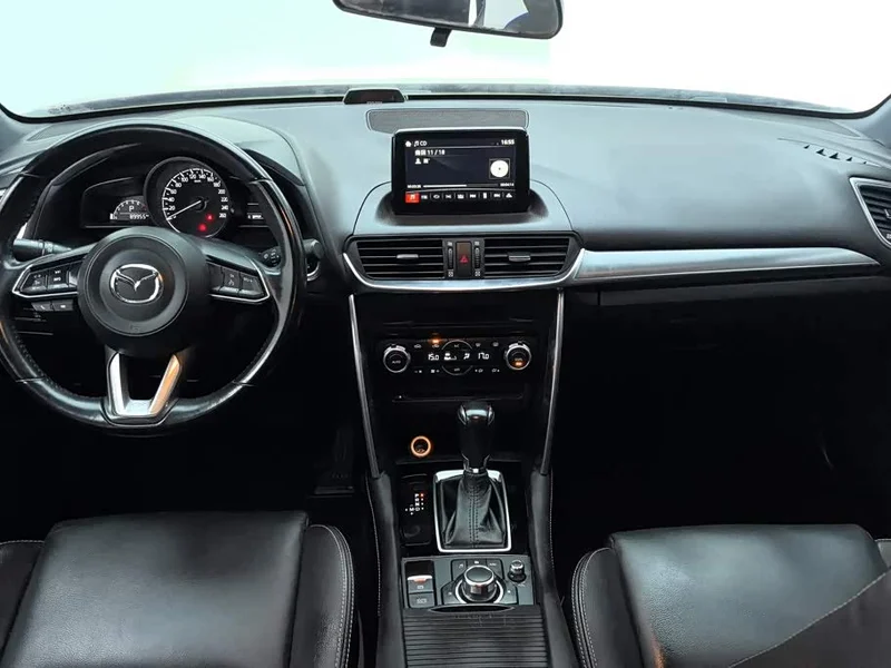 Mazda CX-4 — фото 12