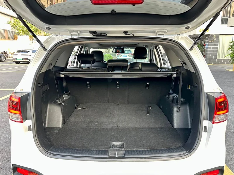 Kia Sorento — фото 13