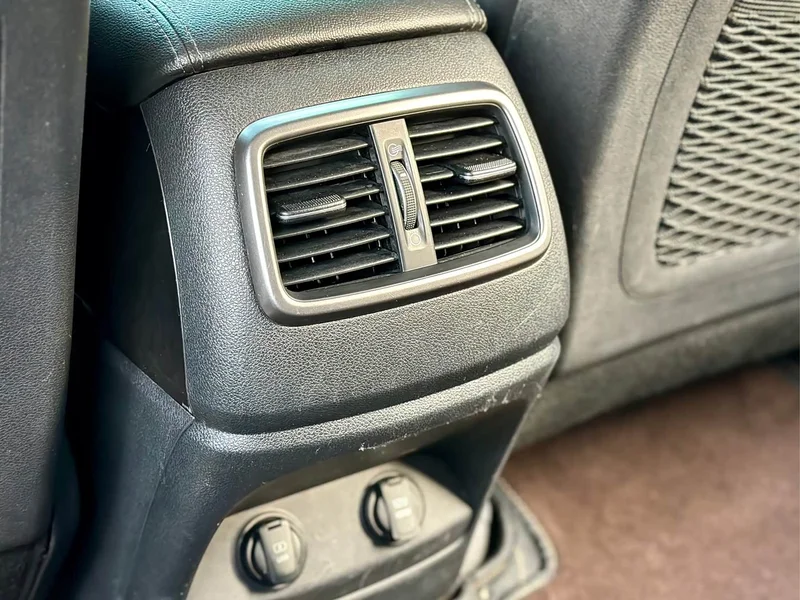 Kia Sorento — фото 16