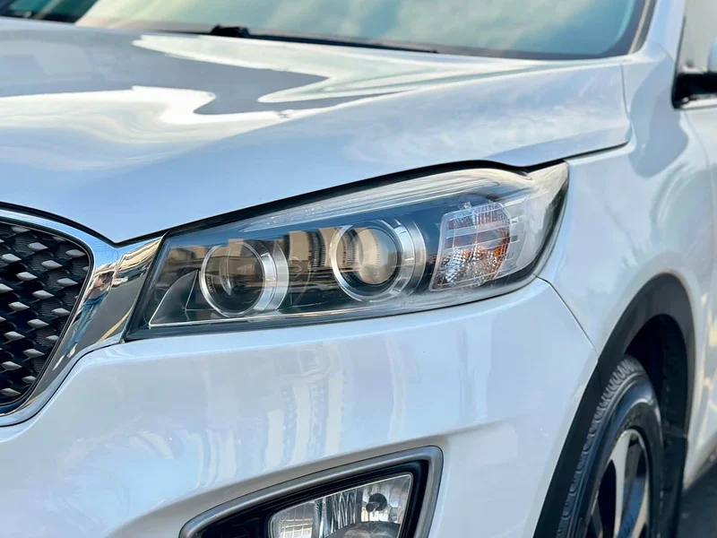 Kia Sorento — фото 7