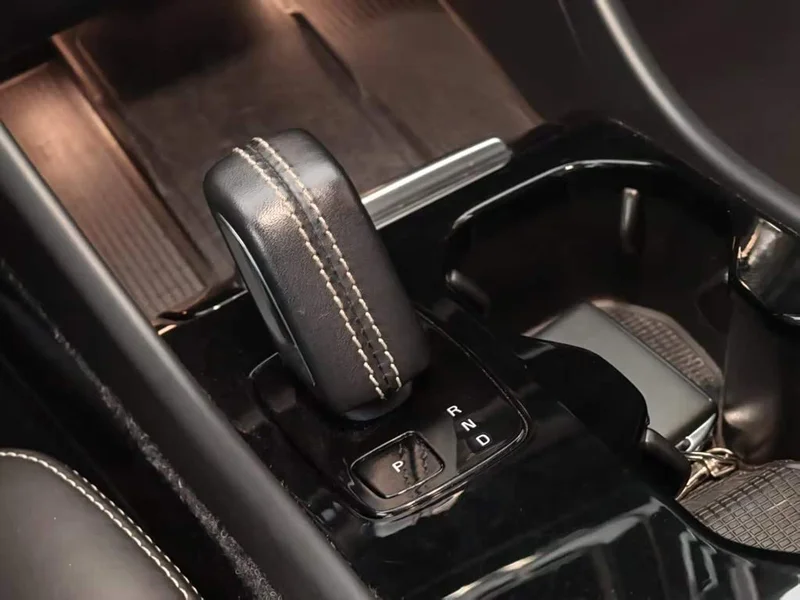 Volvo XC40 New Energy — фото 18