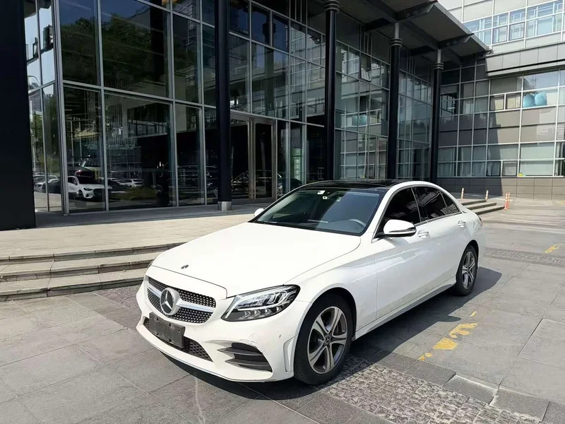 Mercedes-Benz C-Class — фото 1