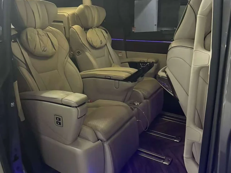 Toyota Alphard — фото 4