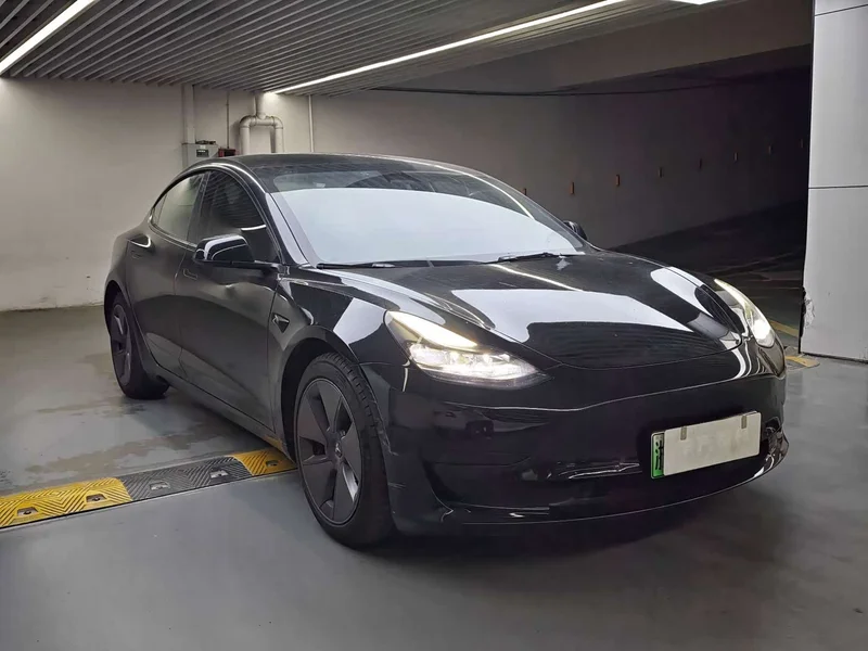 Tesla Model 3 — фото 3