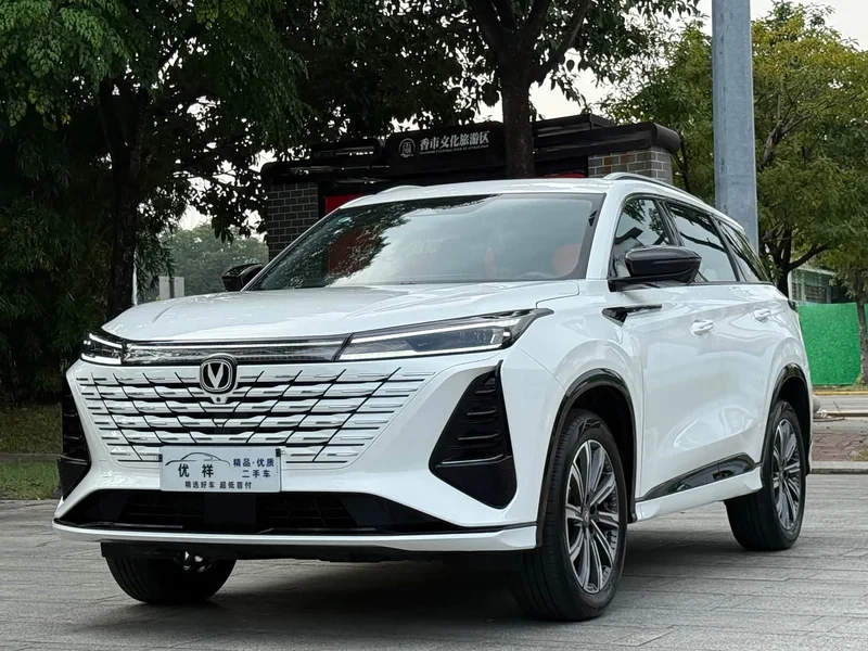 Changan CS75PLUS — фото 1