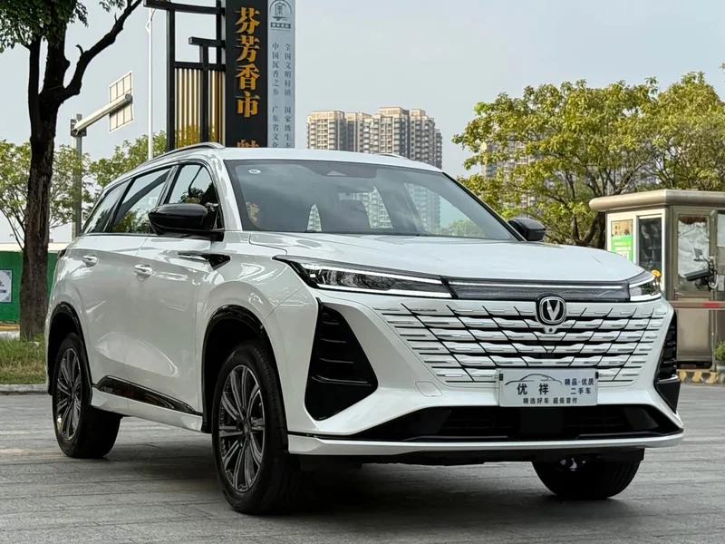 Changan CS75PLUS — фото 3