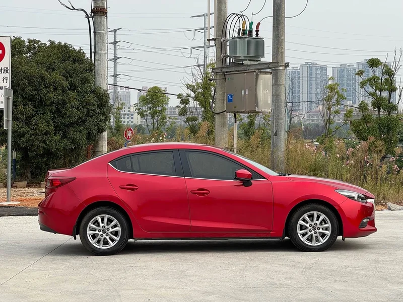 Mazda 3 Axela — фото 11