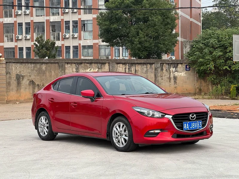 Mazda 3 Axela — фото 3