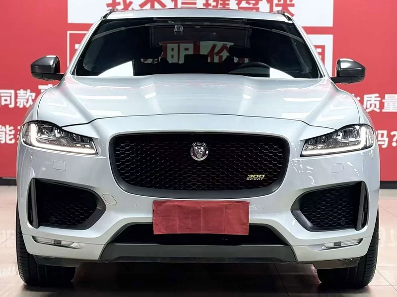 Jaguar F-PACE — фото 2
