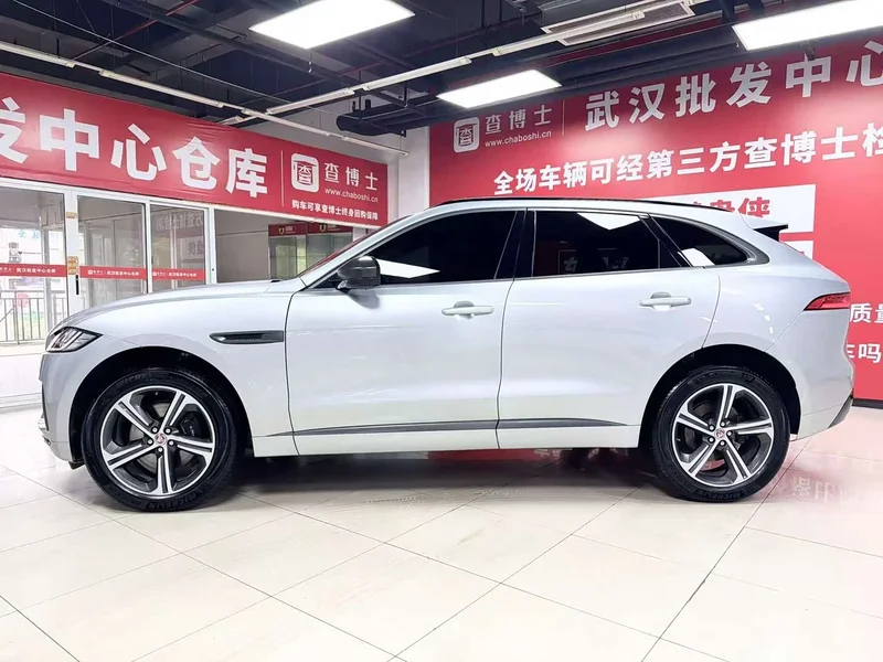 Jaguar F-PACE — фото 4