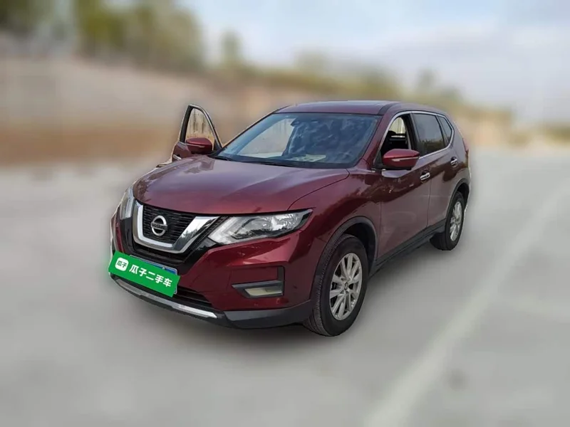 Nissan X-Trail — фото 1