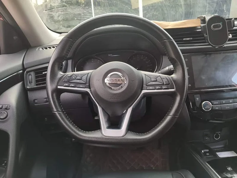 Nissan X-Trail — фото 11