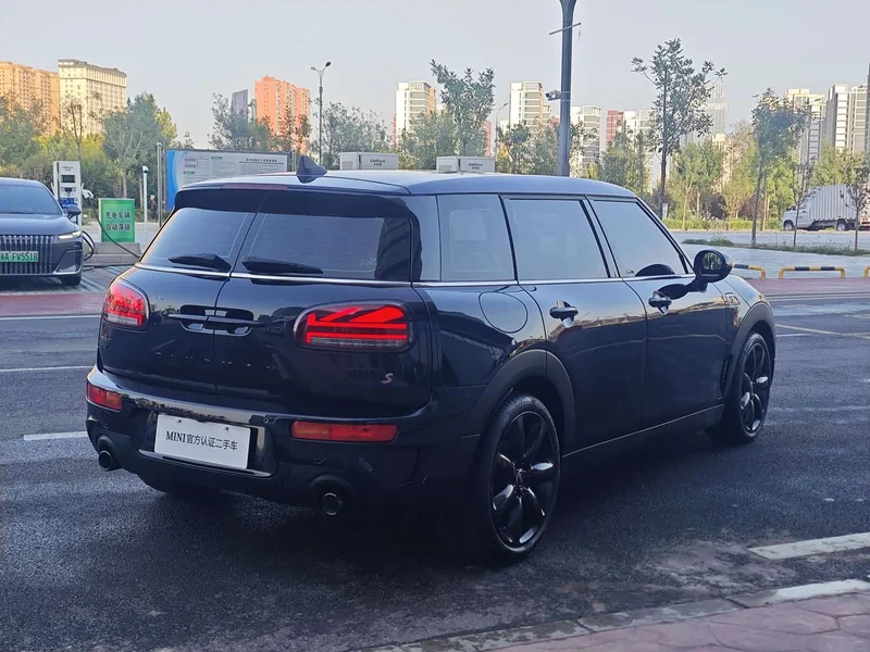 MINI CLUBMAN — фото 5