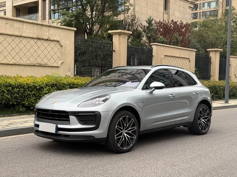 Porsche Macan — фото 1