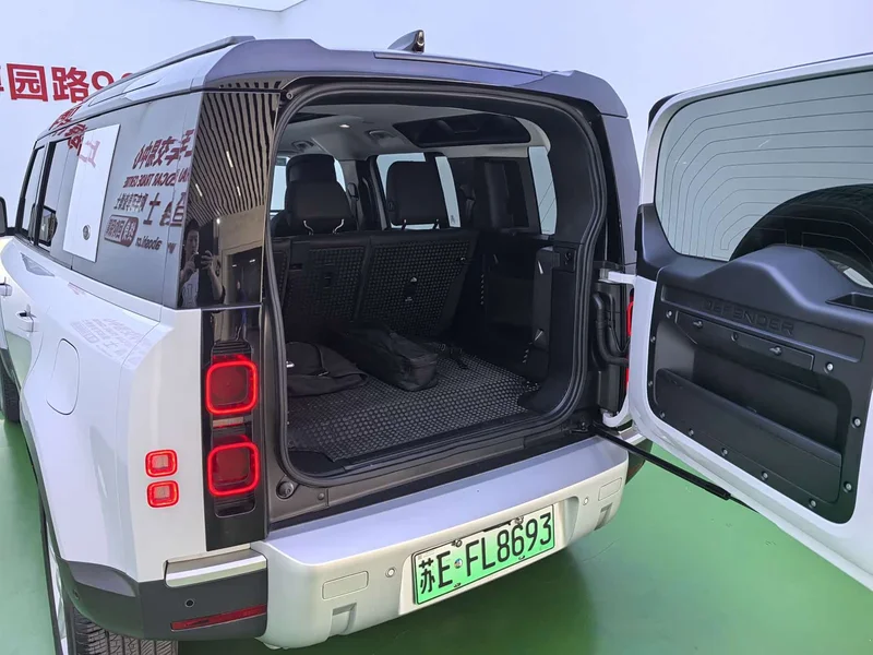 Land Rover Defender New Energy — фото 17