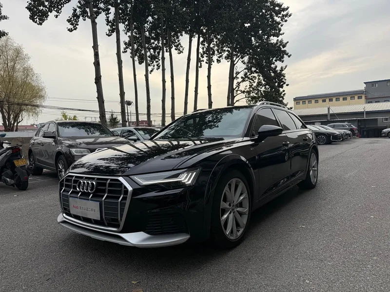 Audi A6 — фото 1