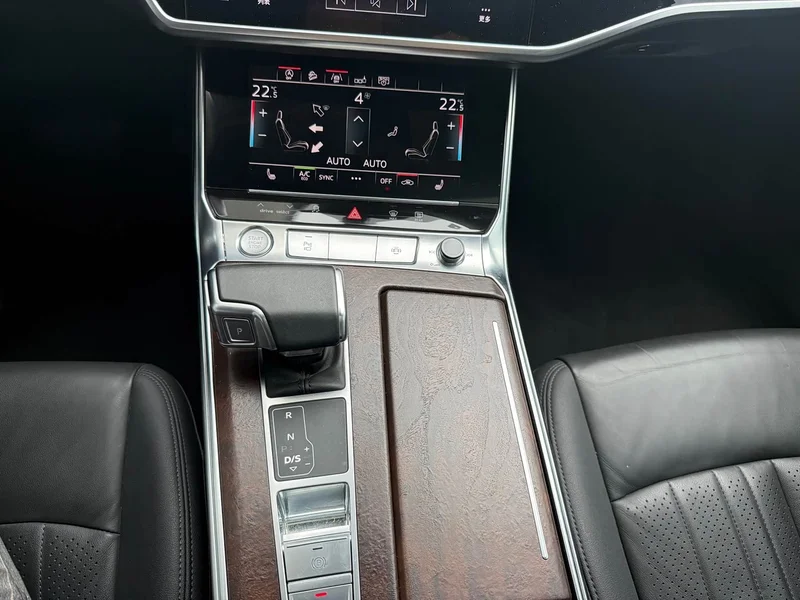 Audi A6 — фото 11