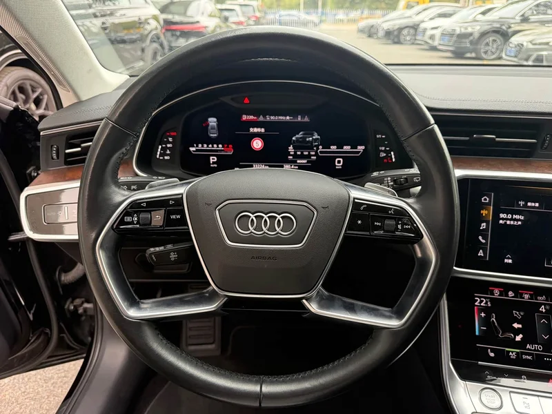 Audi A6 — фото 8