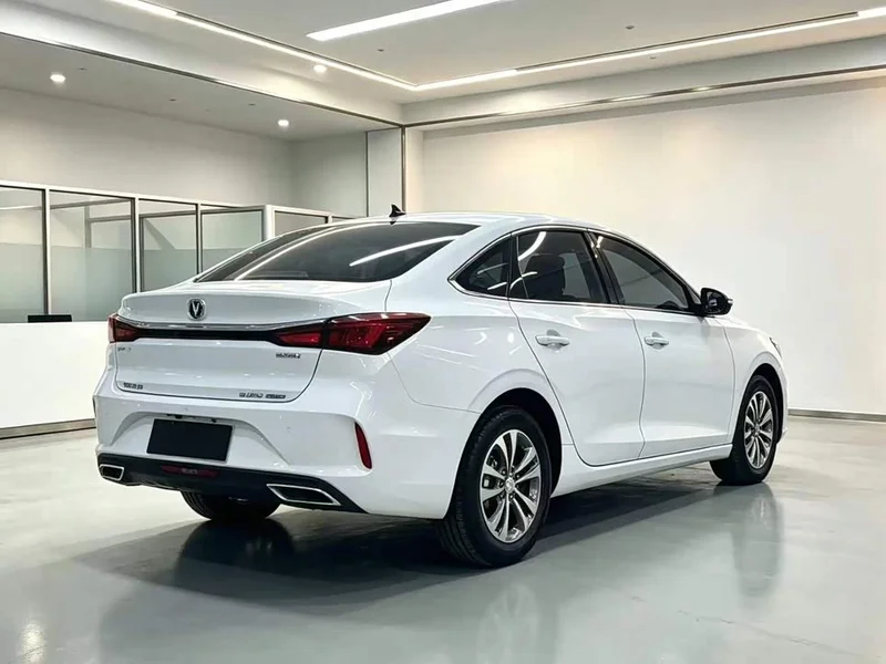 Changan Eado — фото 7