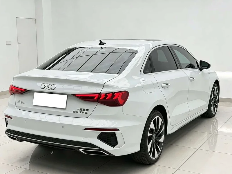 Audi A3 — фото 12