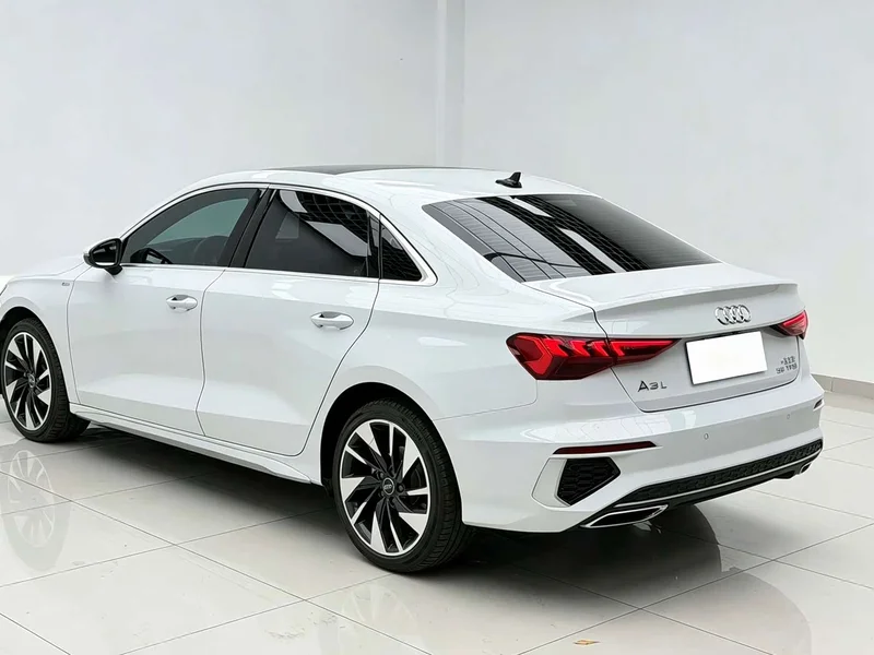 Audi A3 — фото 13