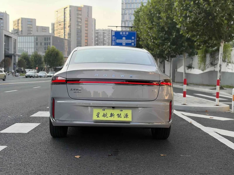 Roewe M7 DMH — фото 8