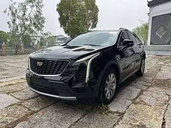 Cadillac XT4 — фото 1