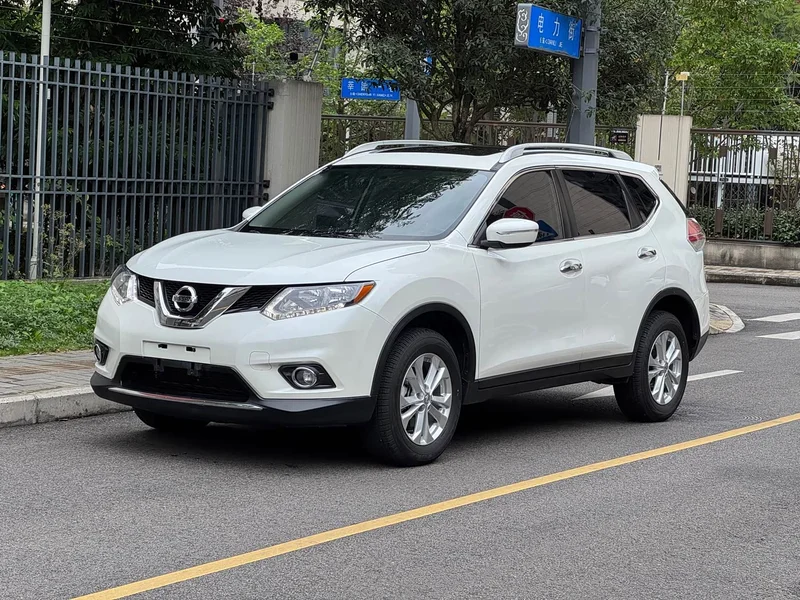Nissan X-Trail — фото 1