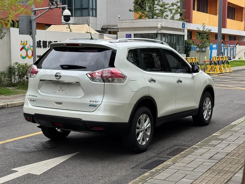 Nissan X-Trail — фото 11