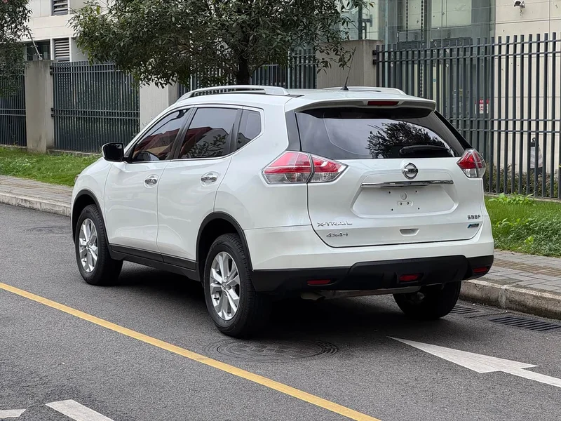 Nissan X-Trail — фото 9
