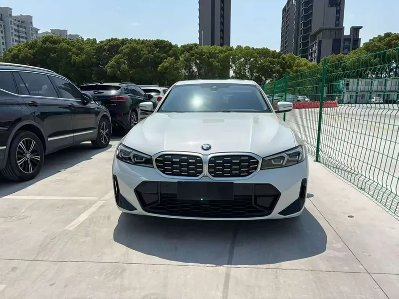 BMW 3-Series — фото 1