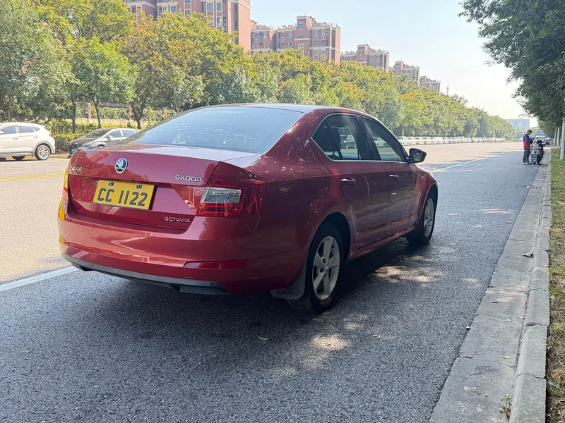 Volkswagen Octavia — фото 4